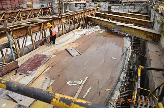 EE 03 Roof slab